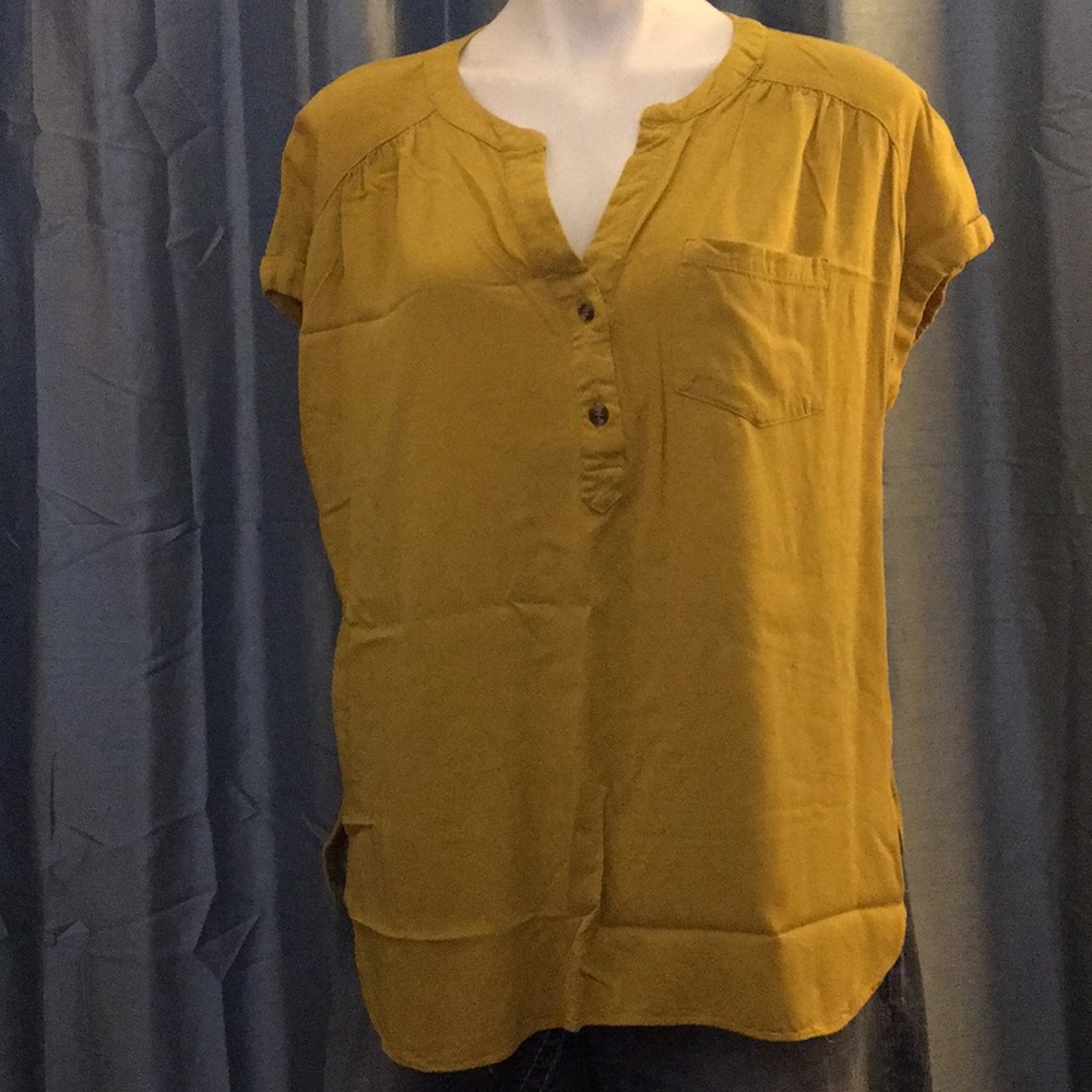 Ladies Mustard colored Blouse Sz XL